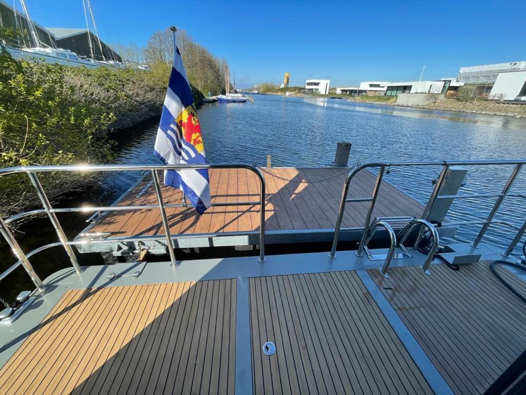 Houseboat Kamperland Hotel Екстериор снимка